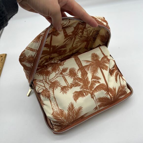 BumbleBella by Jill Martin Foldable Weekender Bags Palm Toile Camel - Picture 16 of 16